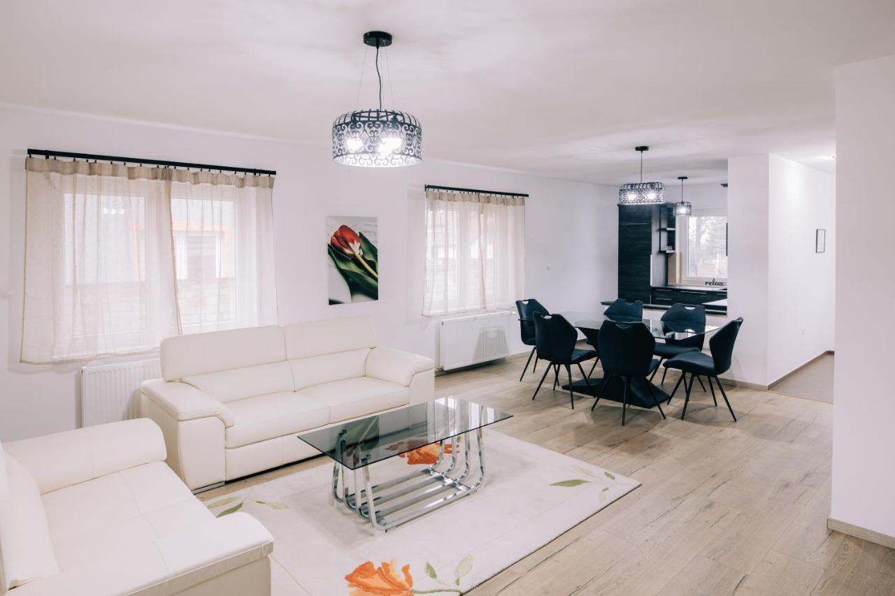 Palić Tulip Guest House I. מראה חיצוני תמונה